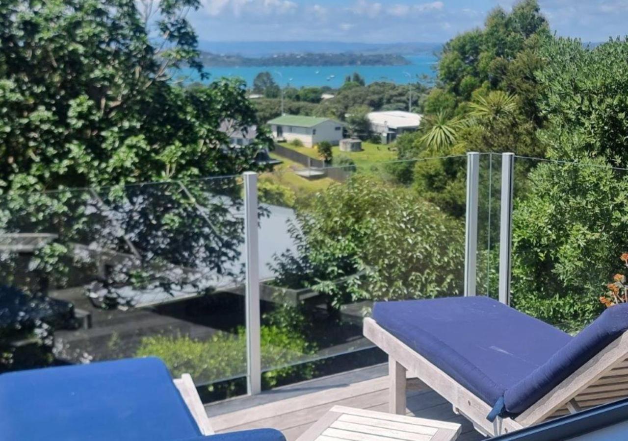 Tiri Cottage - Sea Views In Oneroa By Waiheke Unlimited Waiheke Island Exterior photo