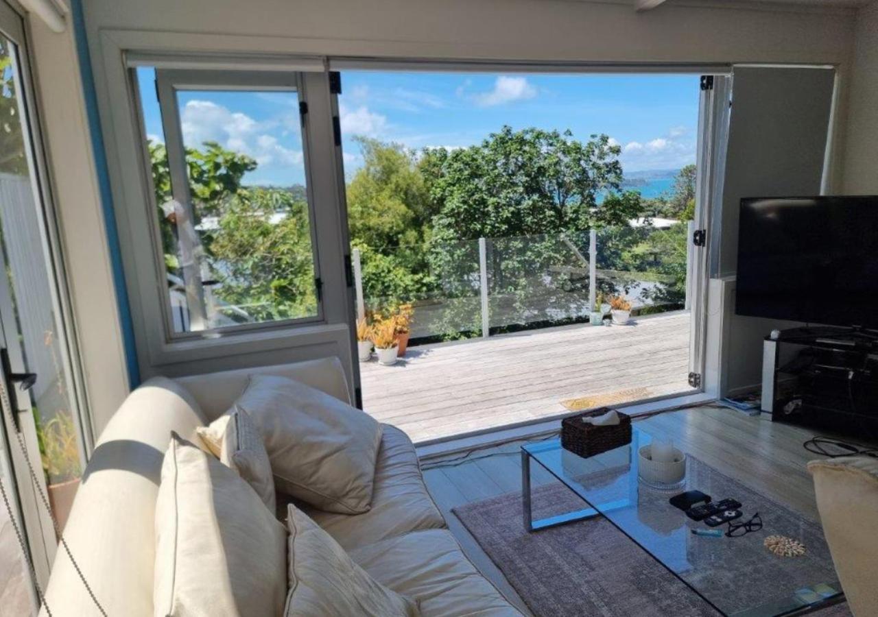 Tiri Cottage - Sea Views In Oneroa By Waiheke Unlimited Waiheke Island Exterior photo